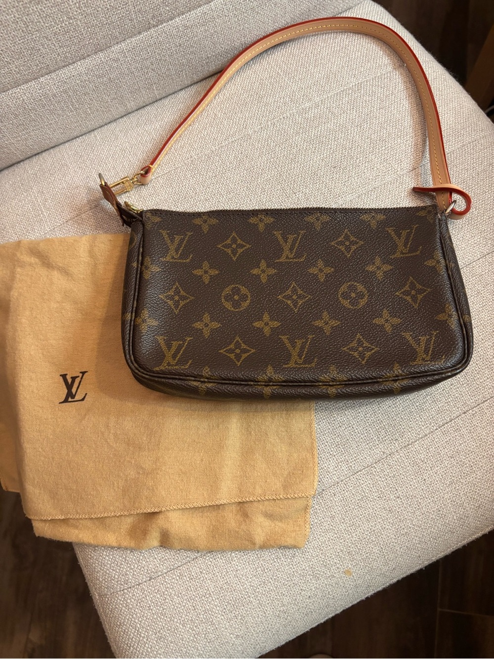 Authentic Louis Vuitton Pochette Accessoires Monogram code AR0010.New LV strap.